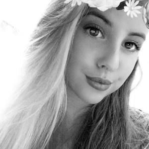 Meet your Posher, Molly