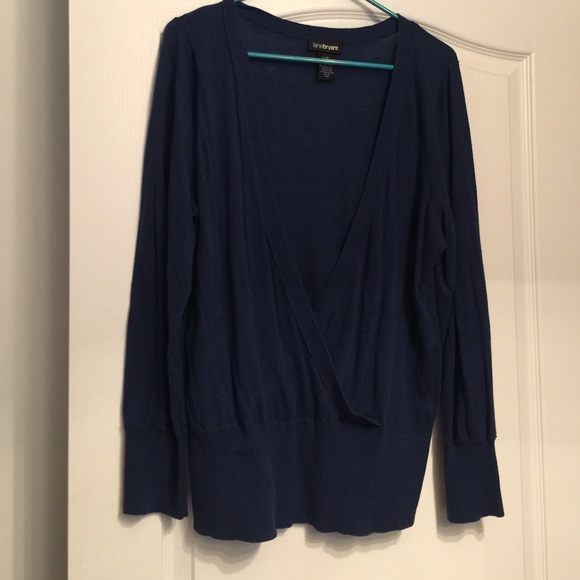 Lane Bryant long sleeve navy top. Size 14/16