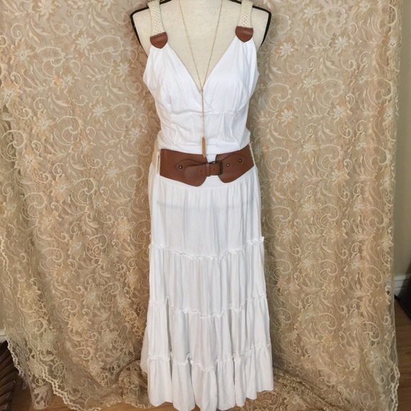 White low cut dress - Picture 1 of 2