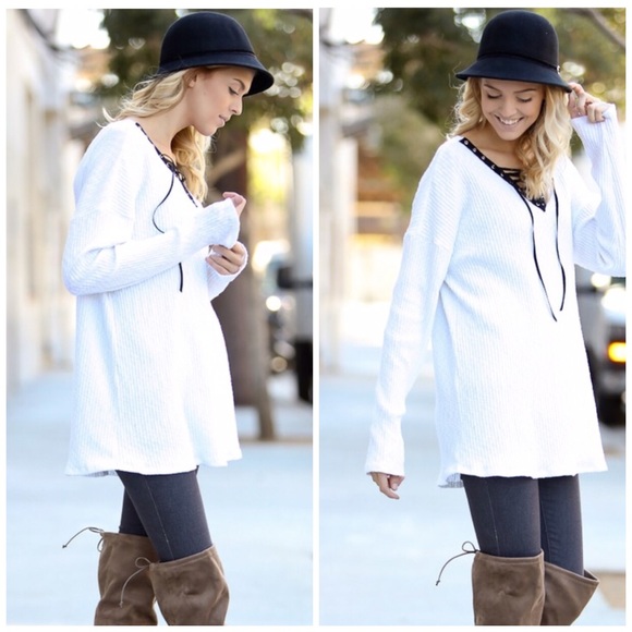 White Lace up Tunic - Picture 2 of 4