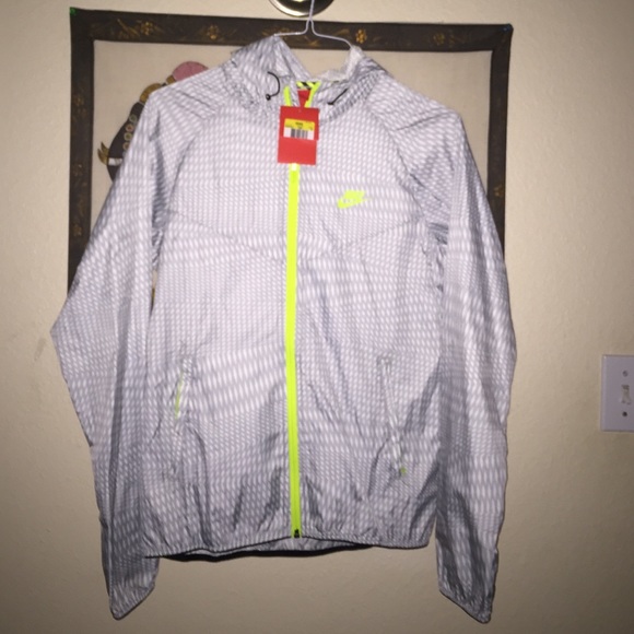 Nike Other - Nike Windbreaker