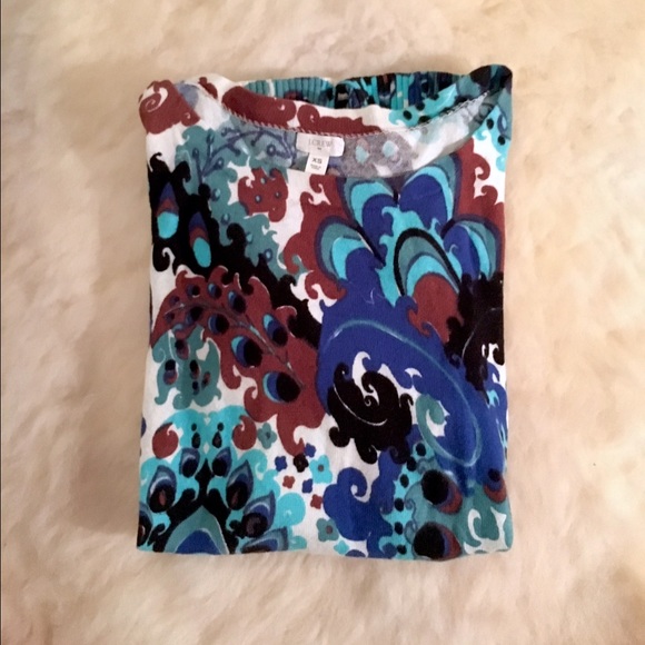 Lightweight J Crew knit top 🌷 - Picture 2 of 3