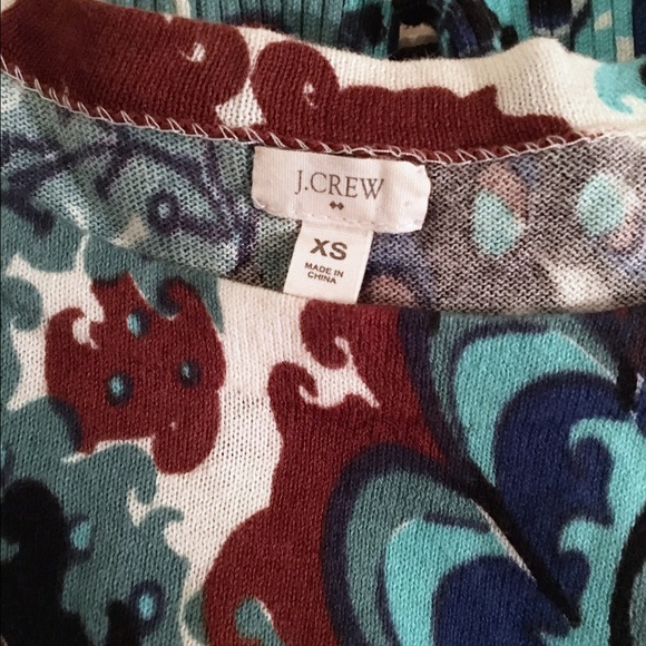 Lightweight J Crew knit top 🌷 - Picture 3 of 3