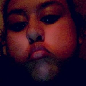 Meet your Posher, Leona