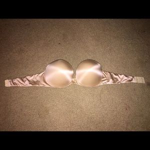 Push Up Bra Strapless adds 2 cups