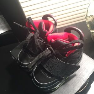 Jordan son of mars black/gym red/grey-green 4C EUC