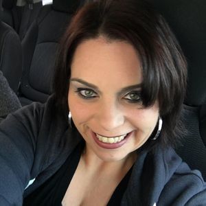 Meet your Posher, Monique