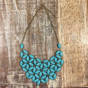 Turquoise color beaded necklace