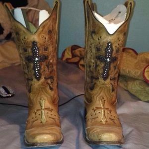 Cowgirl corral boots
