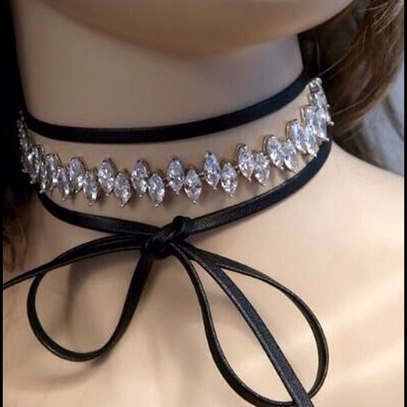 CRYSTAL LAYERED CHOKER - Picture 4 of 4