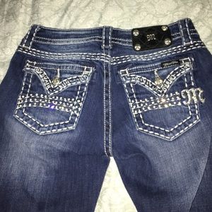 Miss Me size 25 Capri jean
