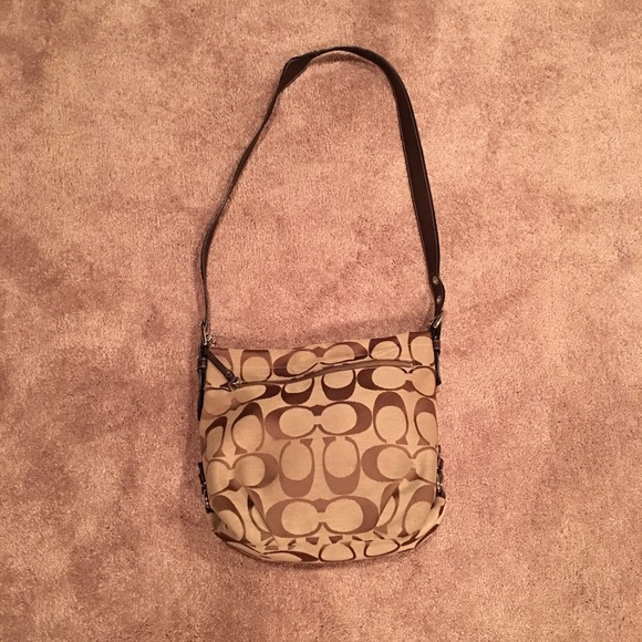 Classic Coach Medium Crossbody