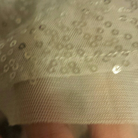 Beautiful and classy sequence skirt & mesh - Picture 2 of 4