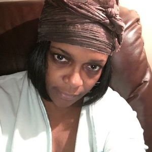 Meet your Posher, Veronica