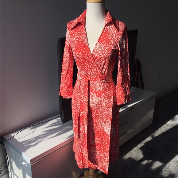 NWT DVF Justin Wrap Dress Sz 6 Red/ White print