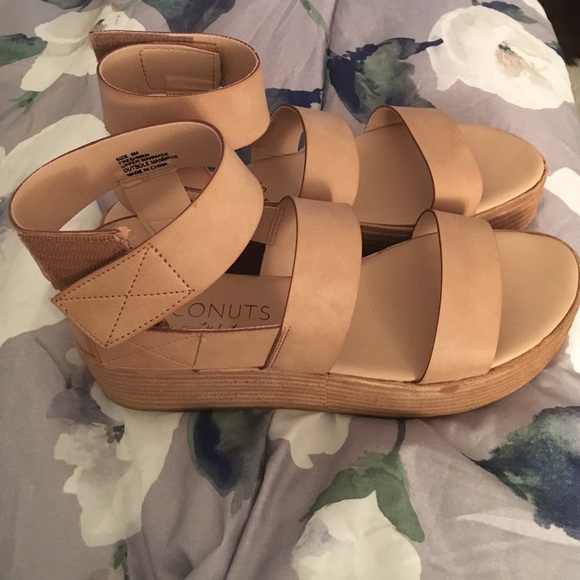Matisse Coconut Flatforms