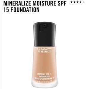 Mac Mineralize Moisture Foundation.