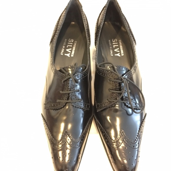 Blk leather spectator lace-up kitten heels, sz36 - Picture 1 of 4