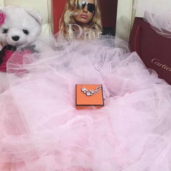 Betsey Johnson necklace, NWT - Picture 3 of 4