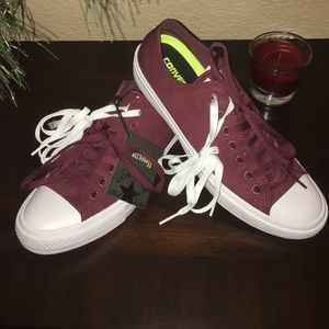NWT🔴CONVERSEChuck Taylor Allstar II