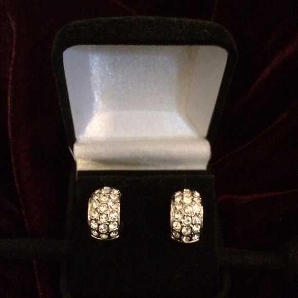 Silver tone crystal earrings. - Picture 3 of 4