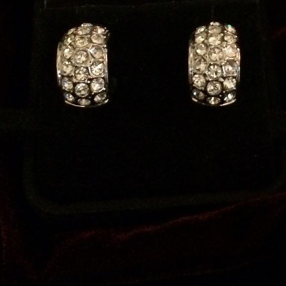 Silver tone crystal earrings. - Picture 4 of 4