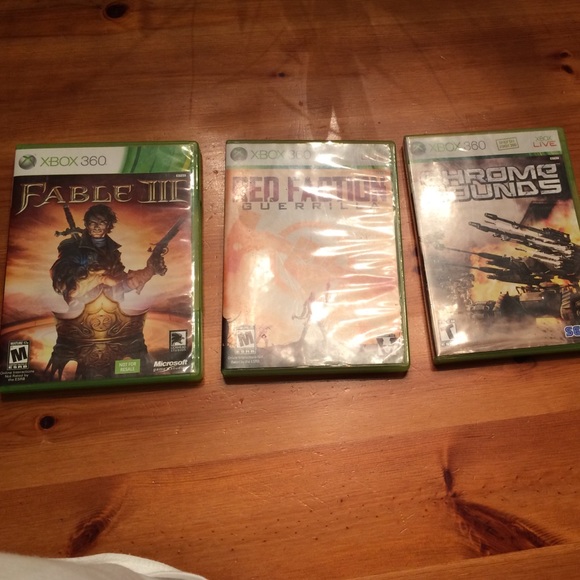 3 Xbox 360 gaming bundle - Picture 1 of 2