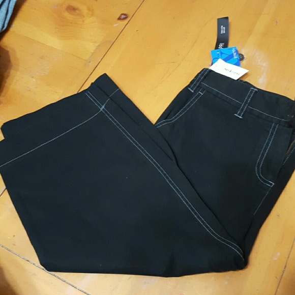Capri pants