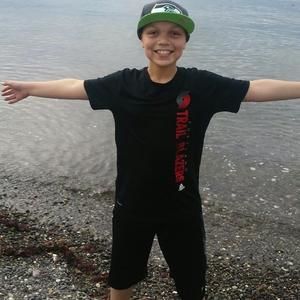 Meet your Posher, Zeke