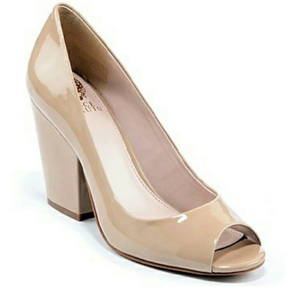 🎄JUST LOWERED Vince Camuto peep toe
