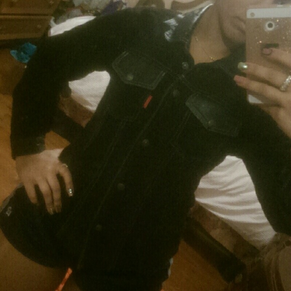 Levis leather jacket - Picture 4 of 4