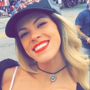 Meet your Posher, Abbey