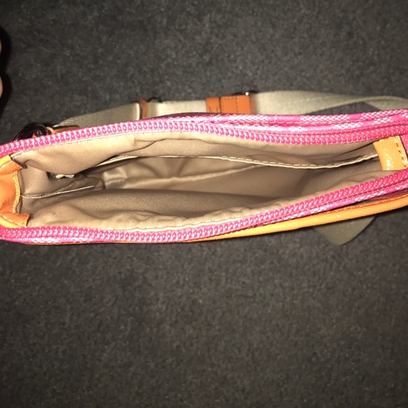 Purse - Picture 2 of 4