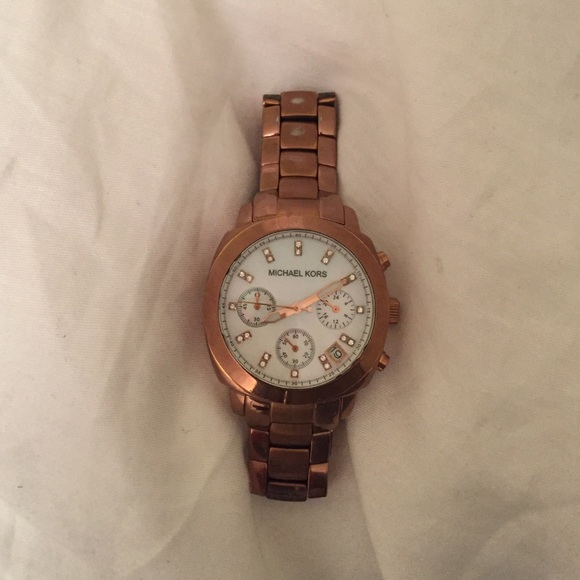 Rose gold MK