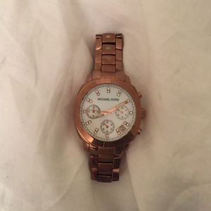 Rose gold MK
