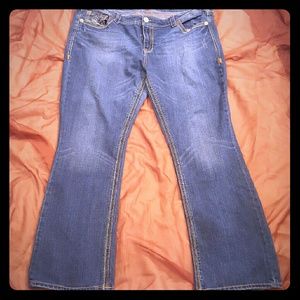 Seven7 Jeans