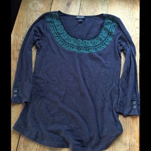 Blue top 3/4 sleeve