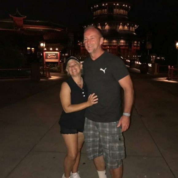 Meet your Posher, Debbie - Picture 3 of 4