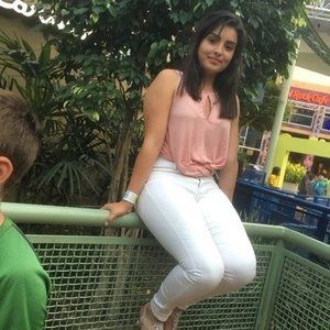 Meet your Posher, Leticia