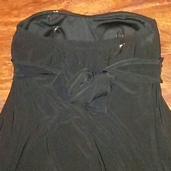 Perfect LBD Plus Size - Picture 3 of 4