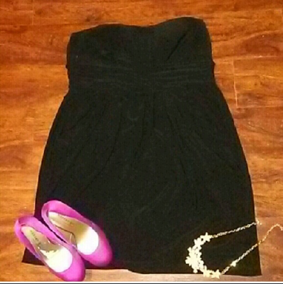 Perfect LBD Plus Size - Picture 4 of 4