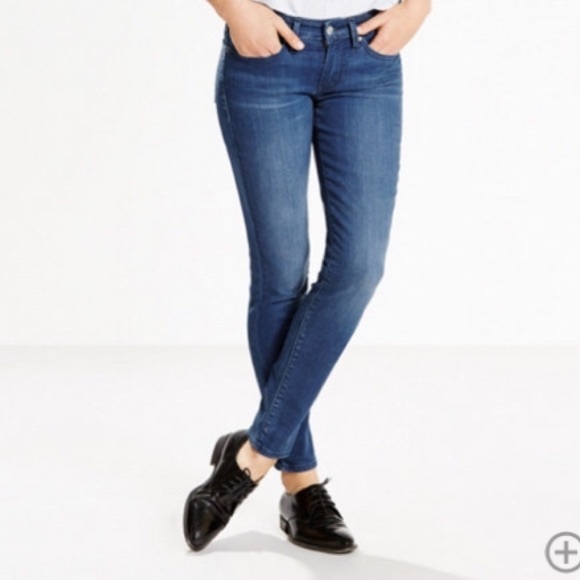 Levi's 524 skinny jeans