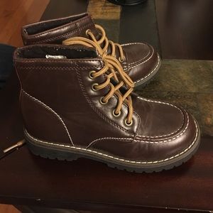 Gymboree boys brown boots