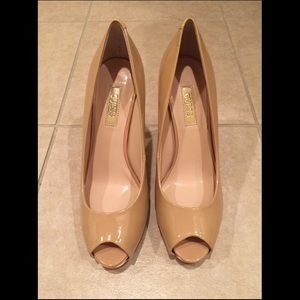 guess honora peep toe