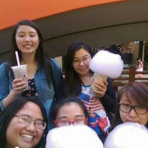 Meet your Posher, Evelyn