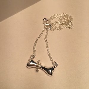 💐LOVE DOGS?!VERY CUTE DOG BONE NECKLACE.