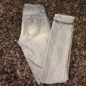Light wash GUESS jeans