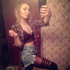 Meet your Posher, Cassandra
