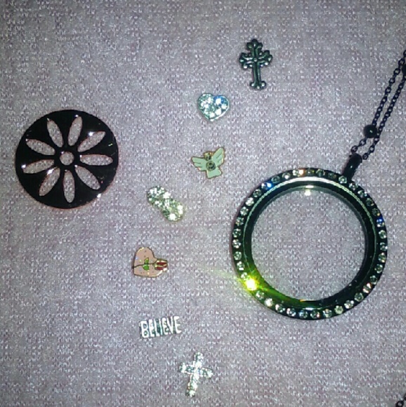 Authentic Oragami Owl