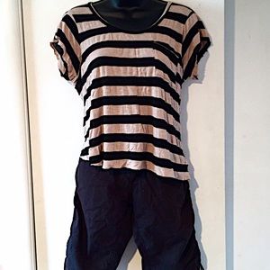💕Asymmetrical distressed top💕
